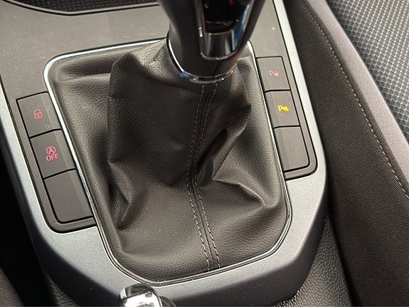 Seat Arona 21 of 29
