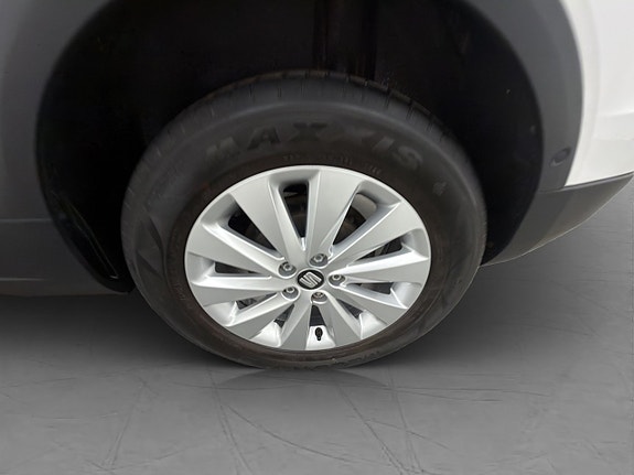 Seat Arona 26 of 29