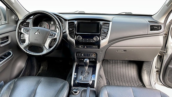 Mitsubishi L200 4 of 5