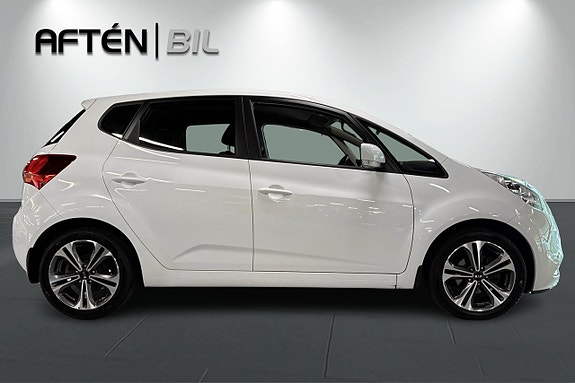 Kia Venga 7 of 22
