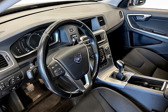 Volvo V60 5 of 5