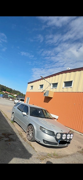 Saab 9-5 4 of 7