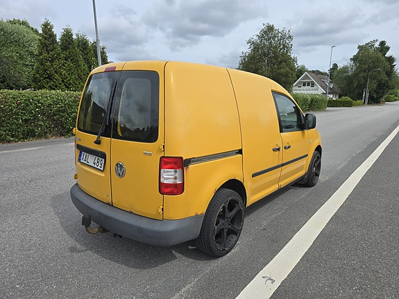 Volkswagen Caddy 4 of 5