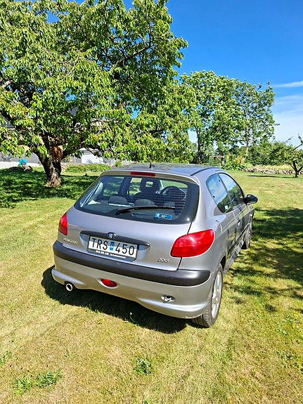 Peugeot 206 3 of 5