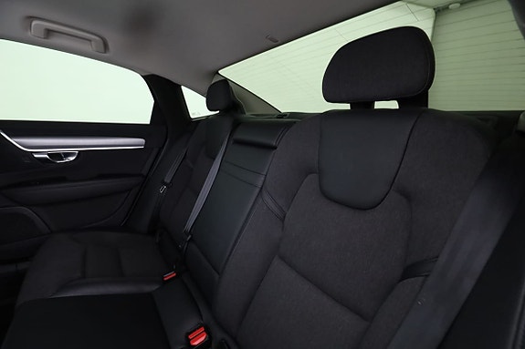 Volvo S90 15 of 30