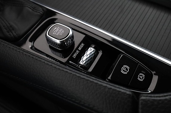 Volvo S90 29 of 30