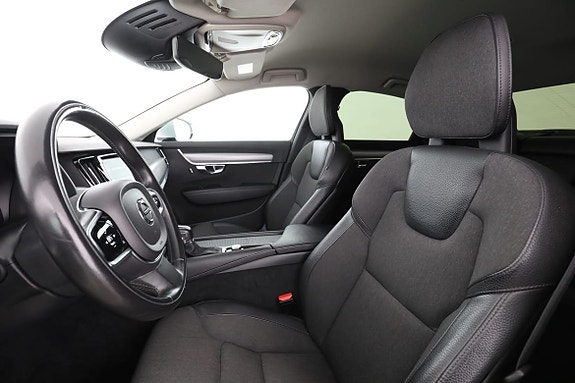 Volvo S90 11 of 30