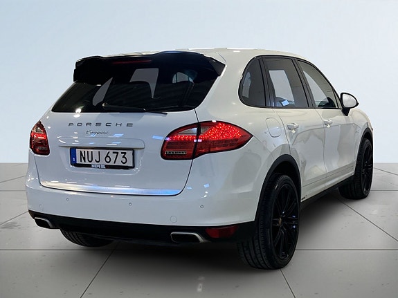 Porsche Cayenne 5 of 19