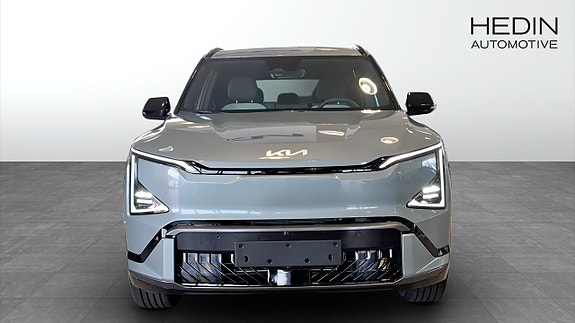Kia EV5 8 of 12