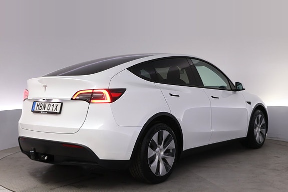 Tesla Model Y 5 of 5