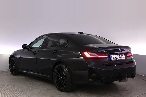 BMW 330e 4 of 27
