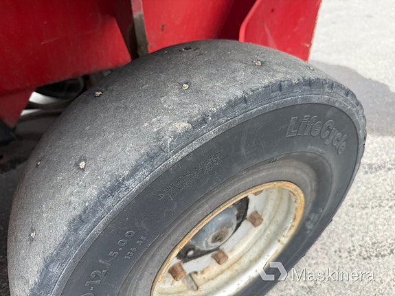 Truck Kalmar DCD40-5H 9 of 27