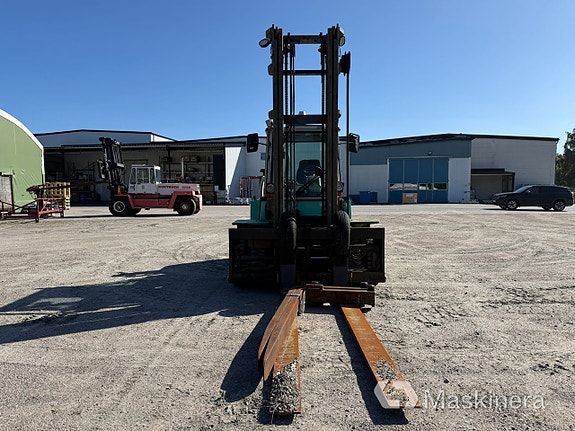 Gaffeltruck Mitsubishi FD70 2 of 27