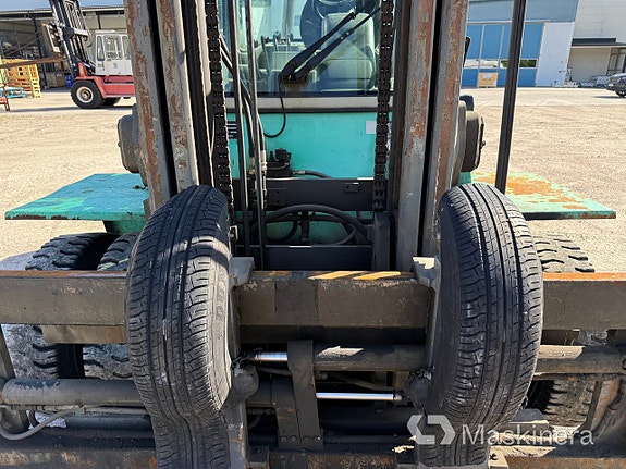 Gaffeltruck Mitsubishi FD70 18 of 27