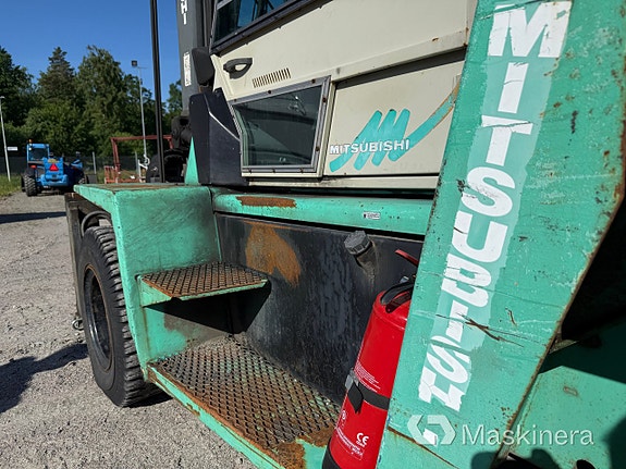 Gaffeltruck Mitsubishi FD70 17 of 27