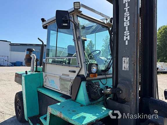 Gaffeltruck Mitsubishi FD70 25 of 27