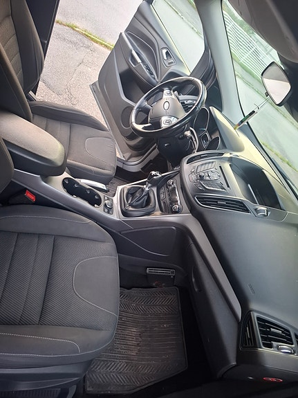Ford Kuga 5 of 5