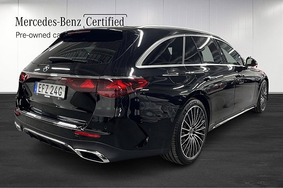 Mercedes-Benz E300 3 of 22
