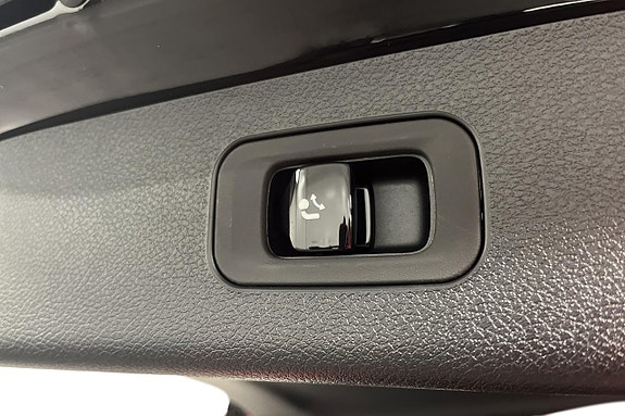 Mercedes-Benz E300 15 of 22