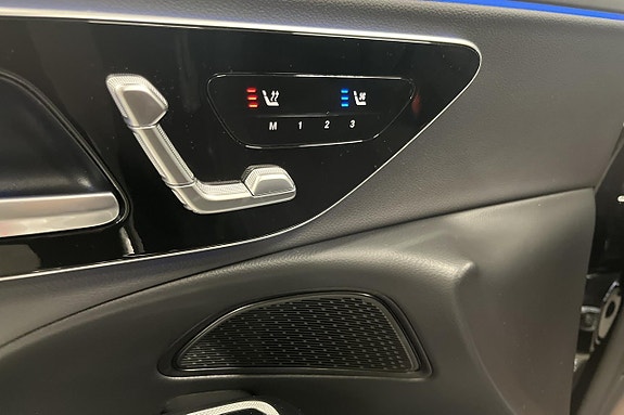 Mercedes-Benz E300 20 of 22