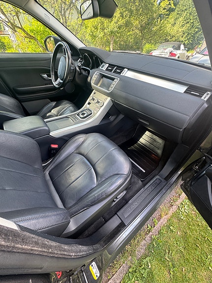 Land Rover Range Rover Evoque 8 of 13
