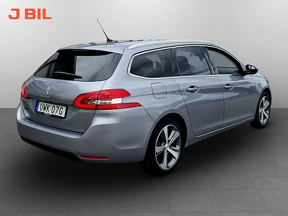 Peugeot 308 SW 3 of 5