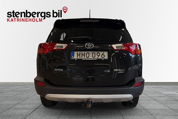 Toyota RAV4 4 of 5