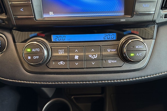 Toyota RAV4 16 of 18
