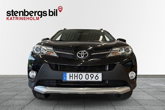 Toyota RAV4 5 of 5