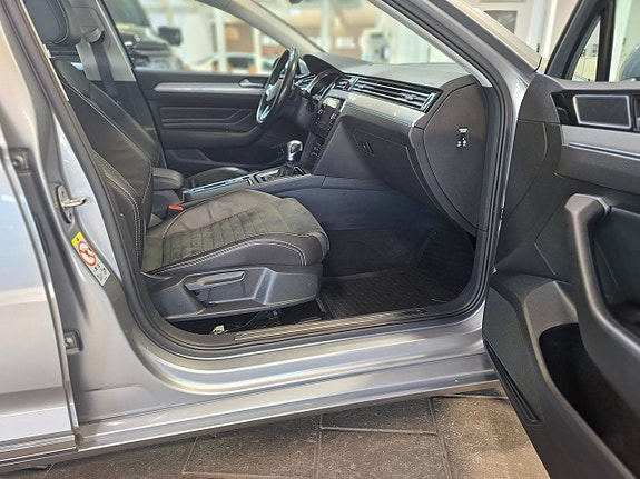Volkswagen Passat 7 of 22
