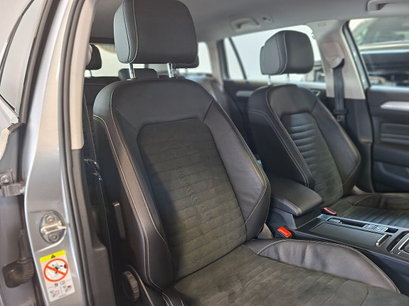 Volkswagen Passat 10 of 22