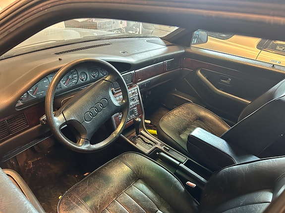Audi V8 5 of 5