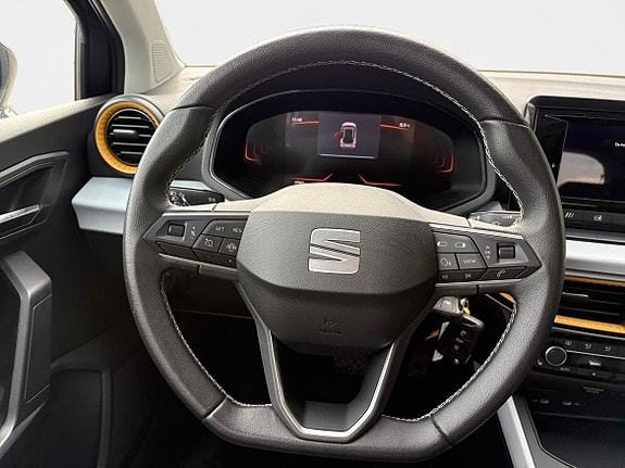 Seat Arona 12 of 15