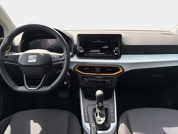 Seat Arona 10 of 15