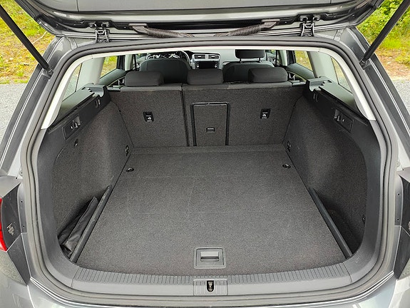 Volkswagen Golf VII 16 of 21