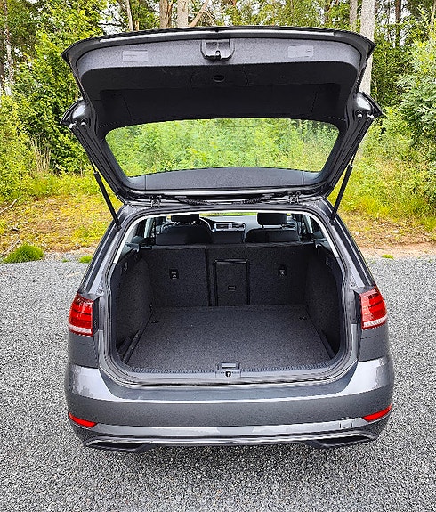 Volkswagen Golf VII 15 of 21