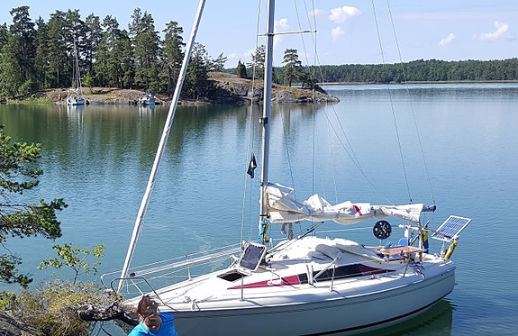 Maxi Fenix – Rymlig, lättseglad och komplett utrustad klassiker 2 of 5