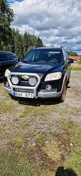 Chevrolet Captiva 2 of 12