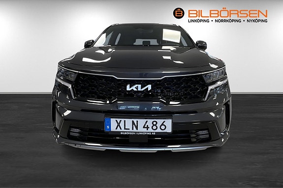 Kia Sorento 2 of 5