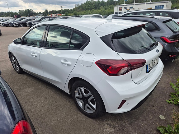 Ford Focus 3 of 4