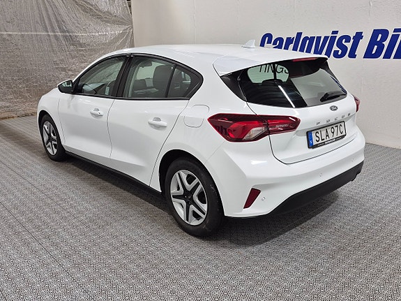 Ford Focus 5 of 7