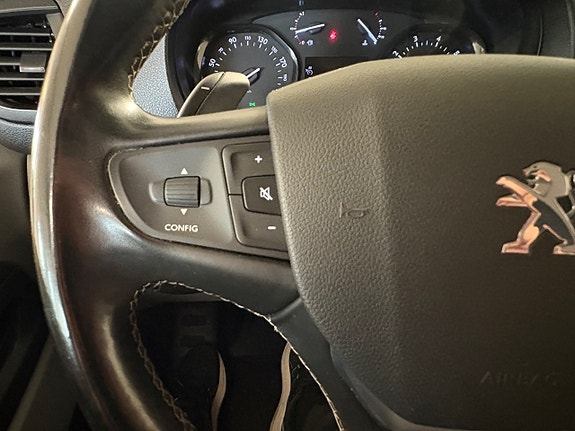Peugeot Expert 9 of 15