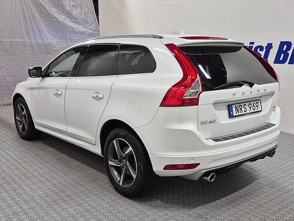 Volvo XC60 3 of 5