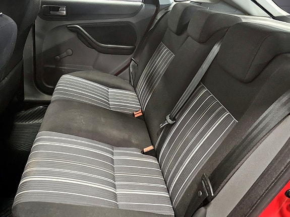Ford Focus 8 of 9