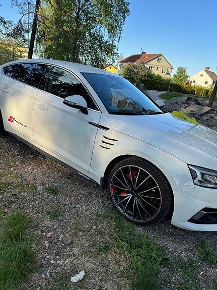 Audi A5 2 of 5
