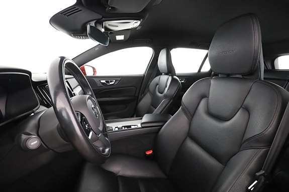 Volvo V60 11 of 30