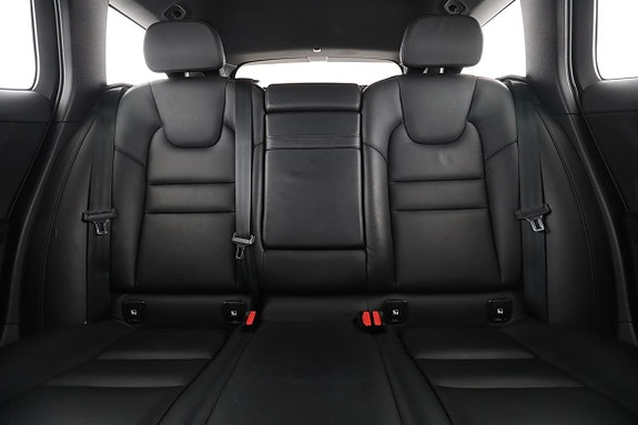 Volvo V60 16 of 30
