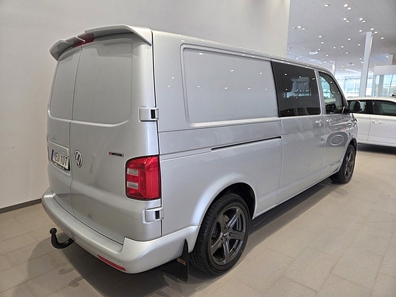 Volkswagen Transporter 3 of 5