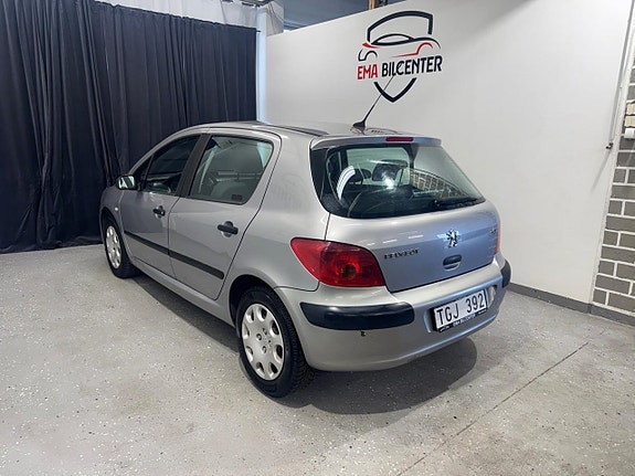 Peugeot 307 7 of 15
