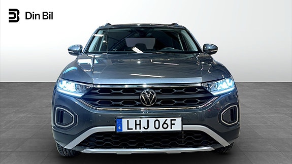 Volkswagen T-Roc 4 of 19